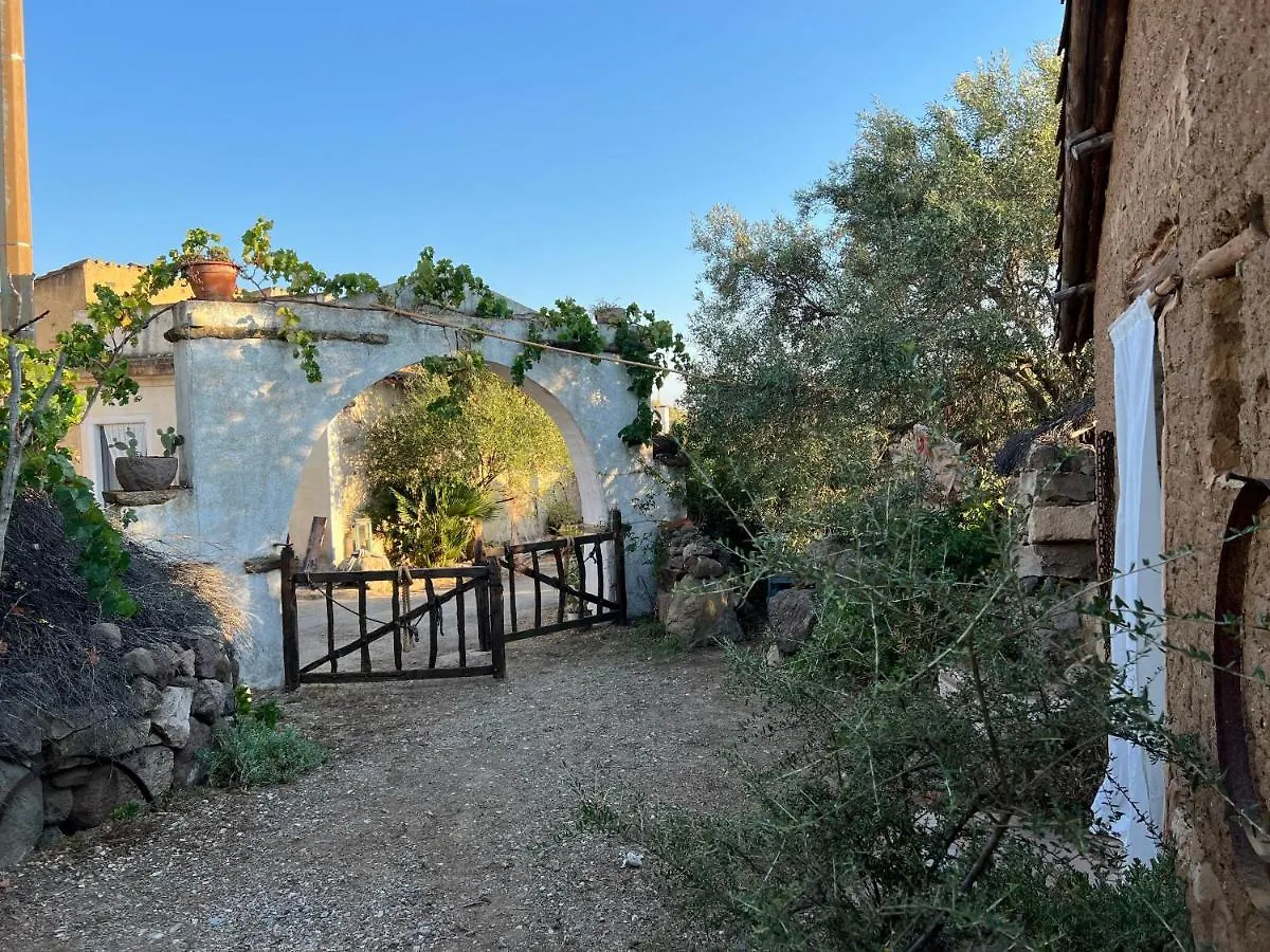 Willa Piccolo Borgo Di Pescatori San Giovanni Suèrgiu 0*,
